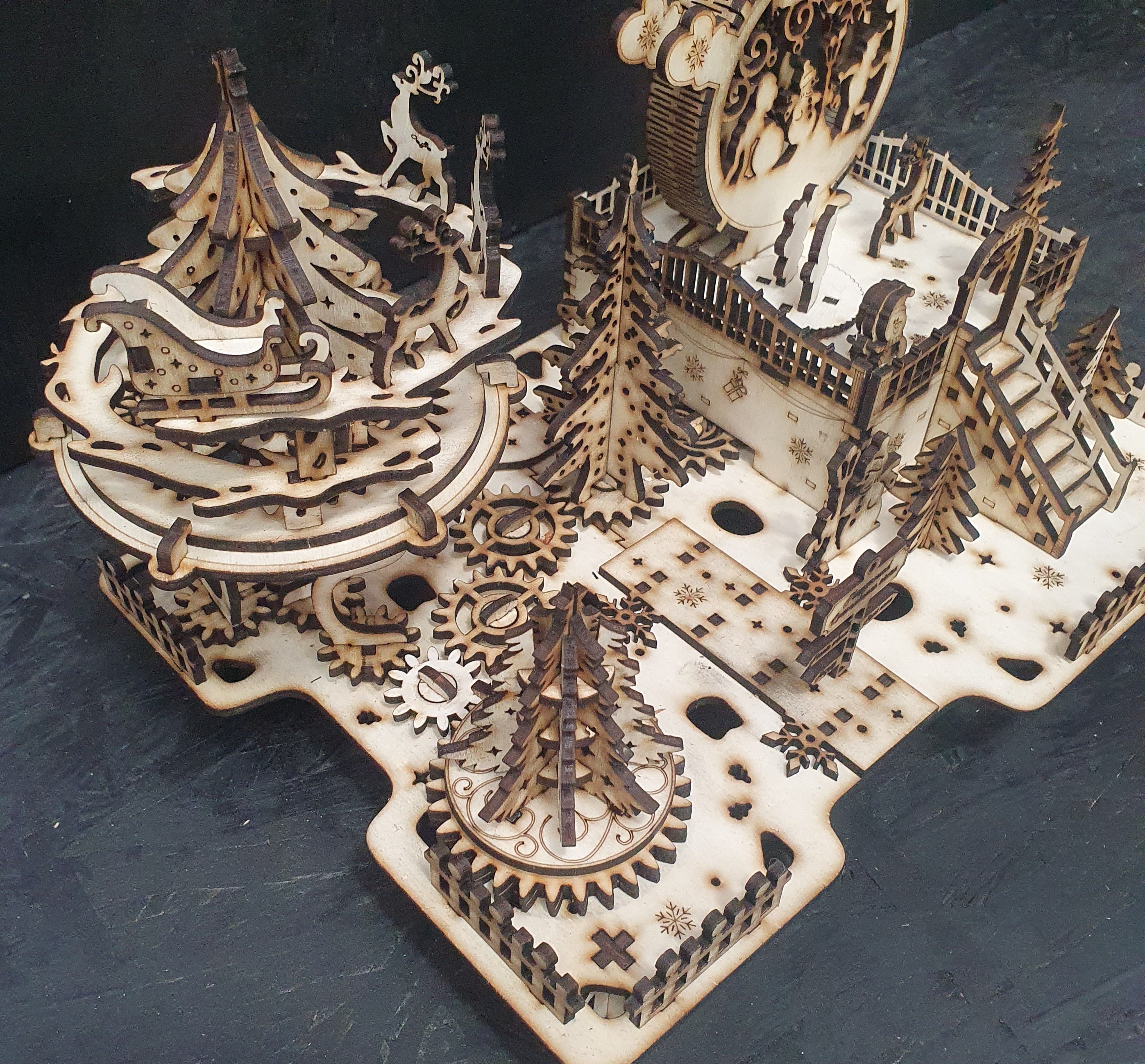 3D Wooden Puzzle – Christmas Amusement Park Light Box with Movable Pieces