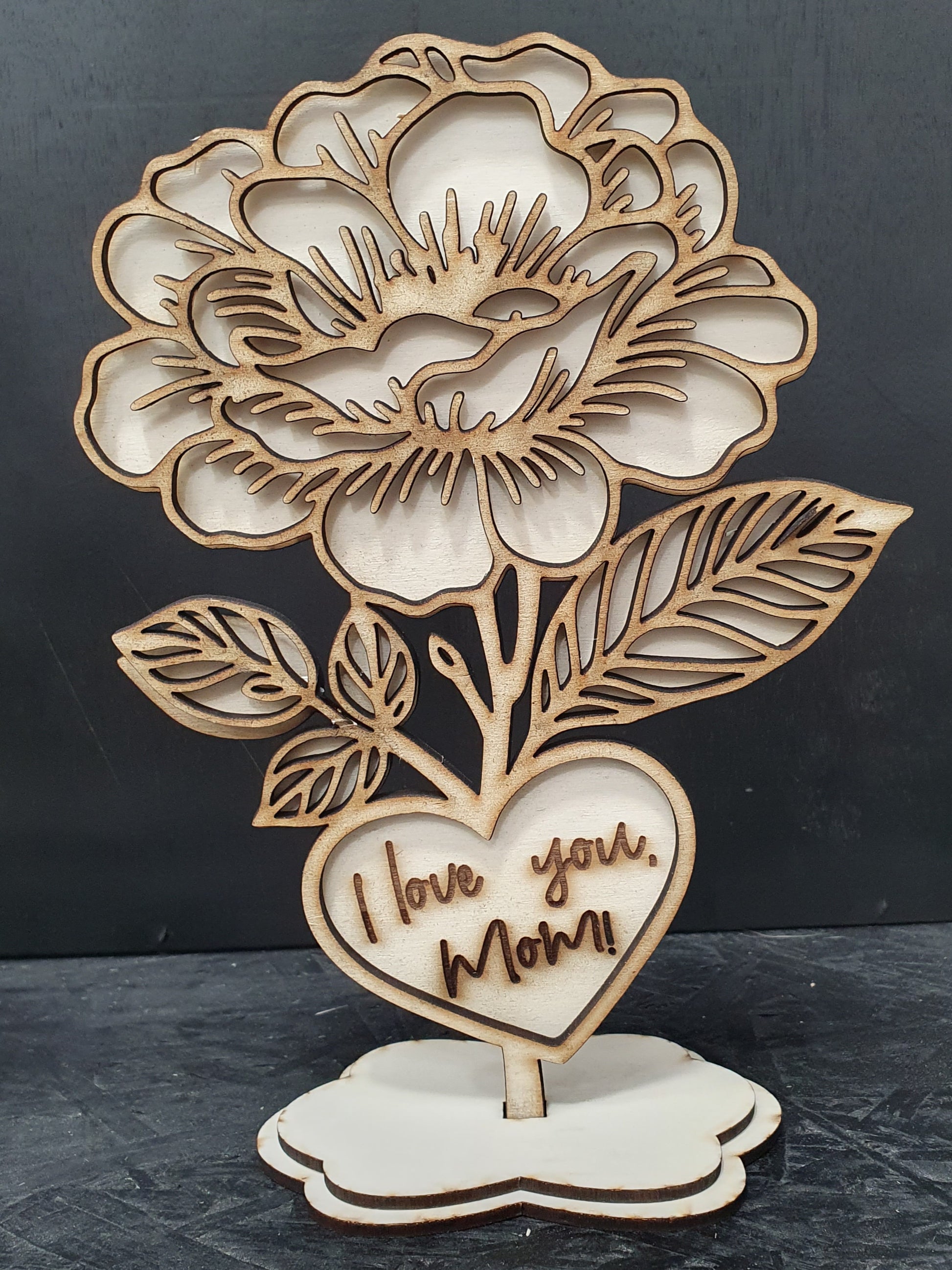 Wooden Flower with Stand – “I Love You, Mom!” | Heartfelt Gift & Keepsake