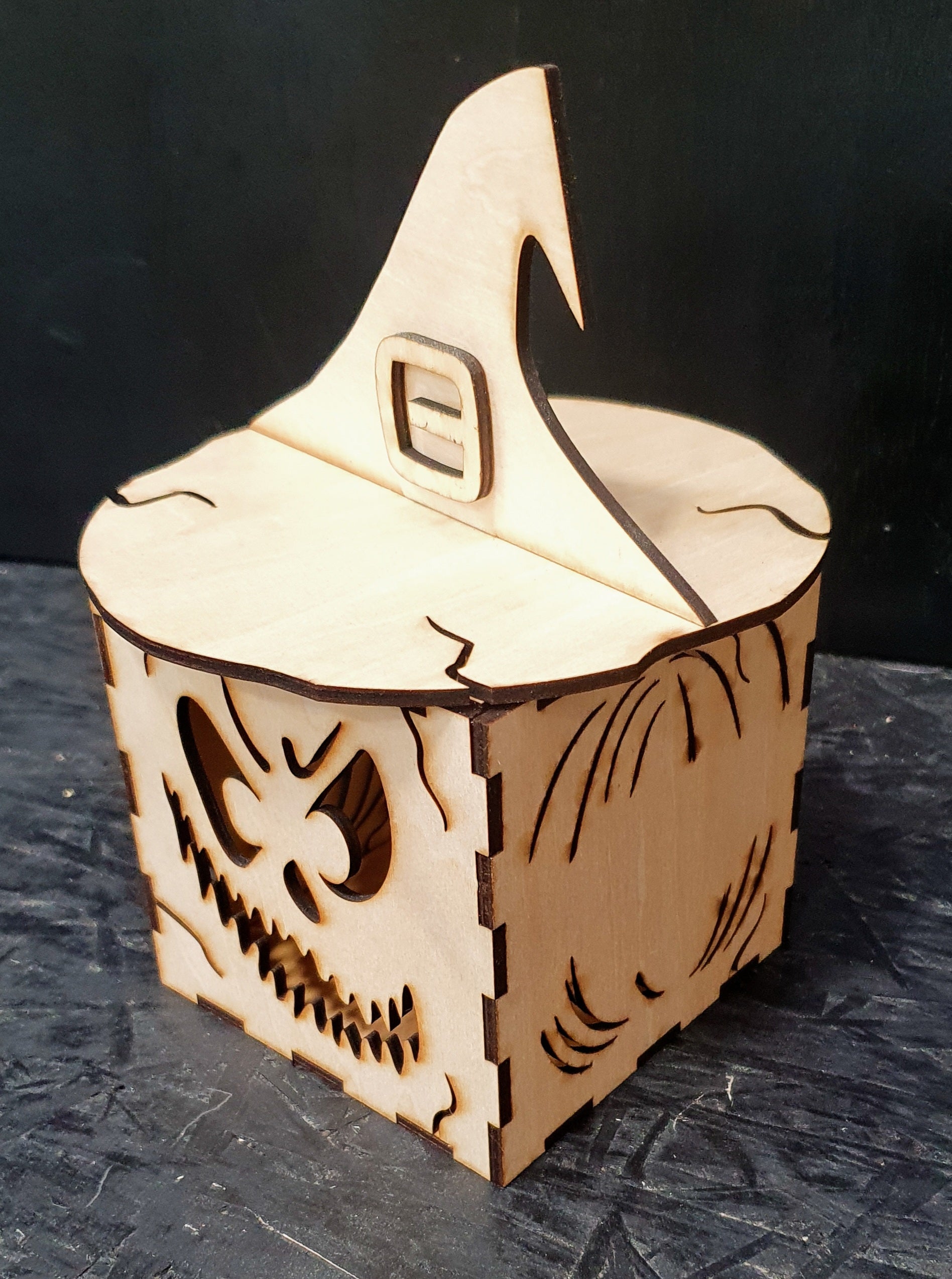 Spooky Halloween Light Box | DIY Halloween Craft & Décor Kit