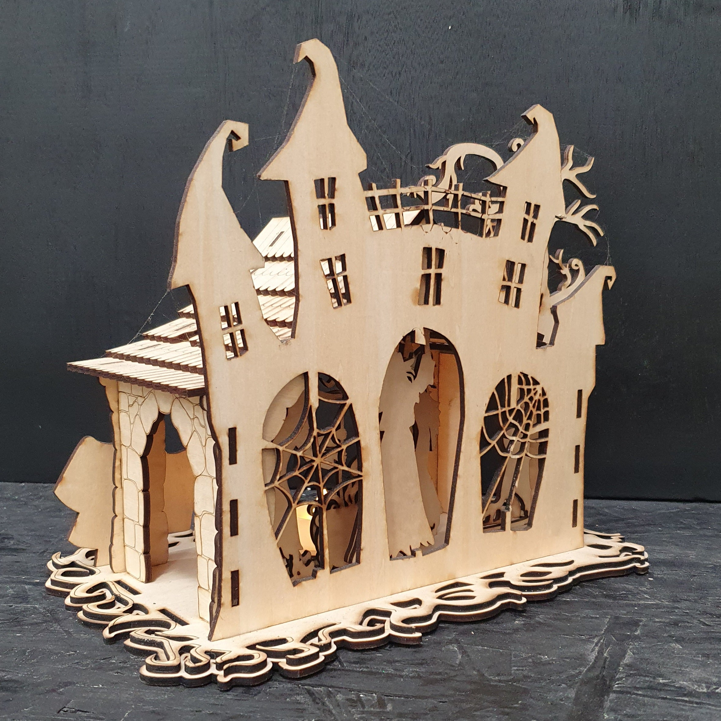 Halloween Witches House with Cauldron – Spooky DIY Craft Kit