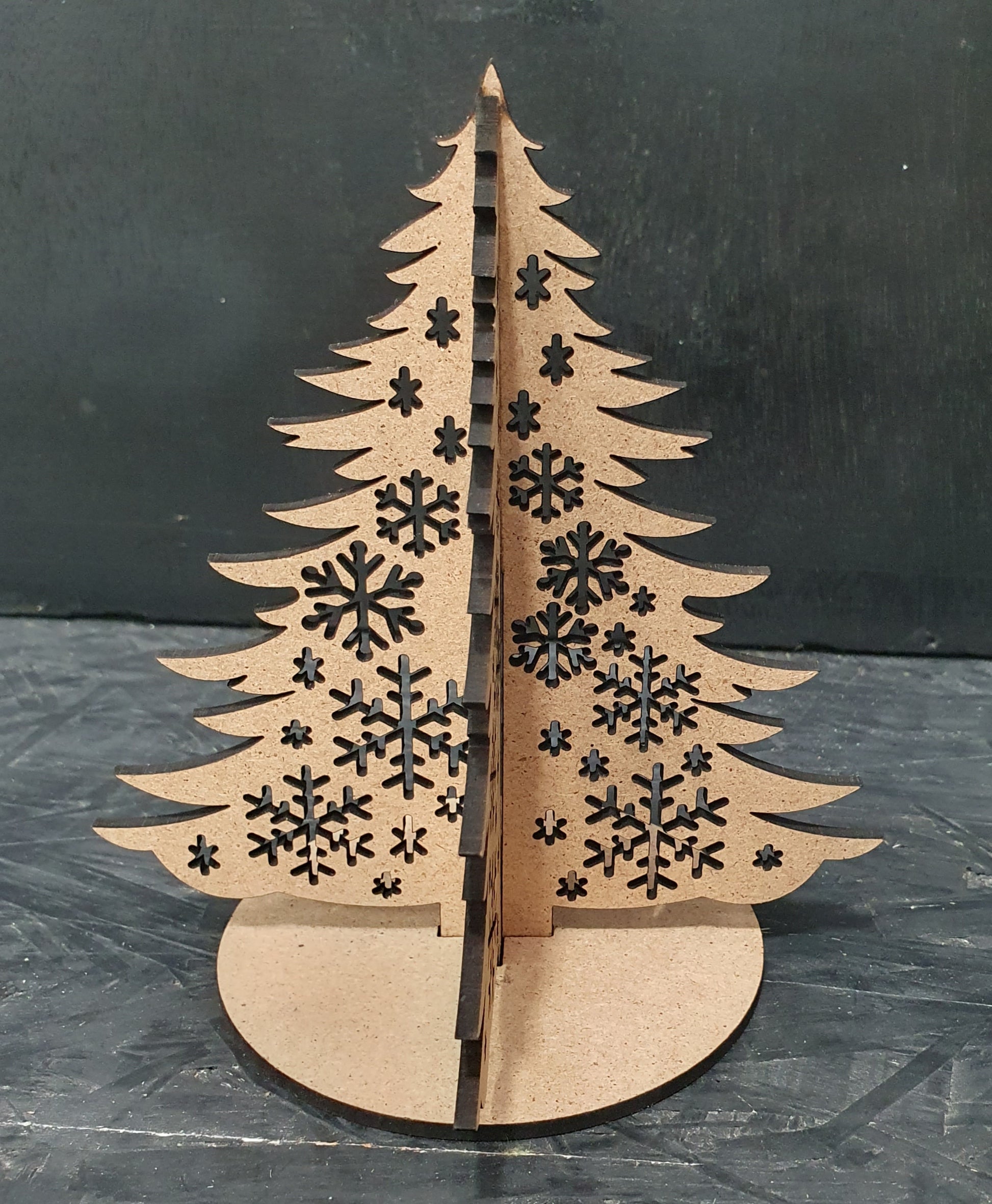 Mini MDF Christmas Trees – Tabletop Decorative Trees with Laser-Cut Snowflakes | Flat-Packed, Easy Assembly (14cm)