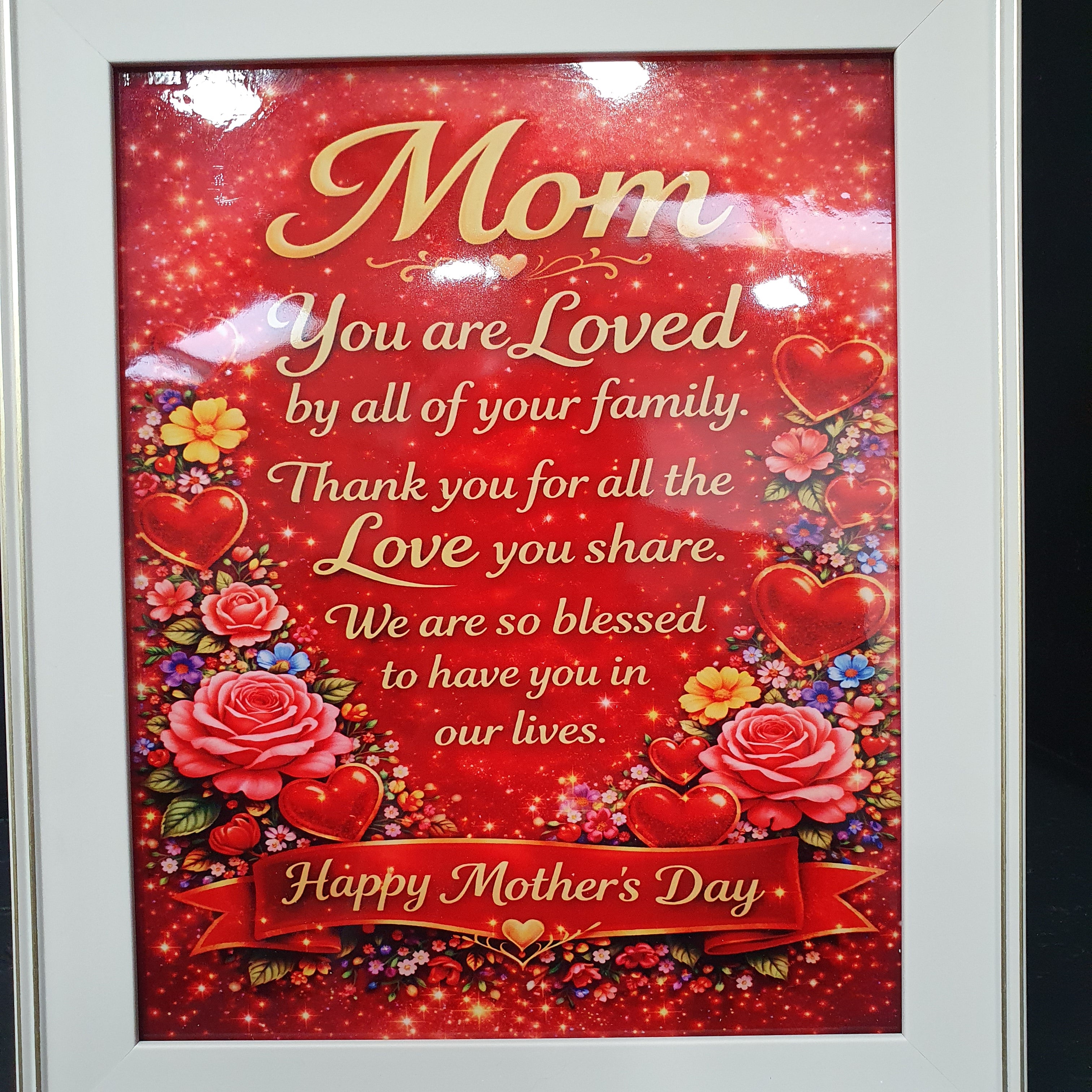 Sentimental Mum wall art plaque in white frame with flowers and hearts, perfect Mother’s Day gift or birthday present for mum.
