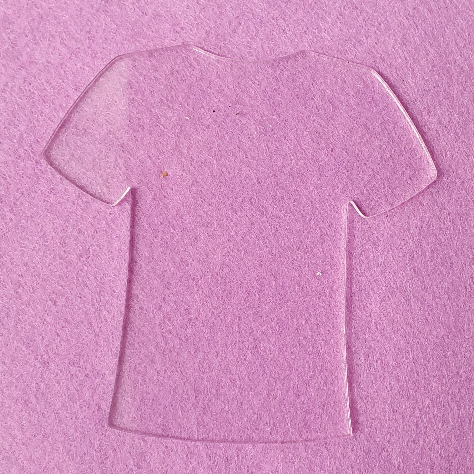 Clear acrylic shirt shape with optional hanging hole suitable for personalised team keepsakes and event decorations.