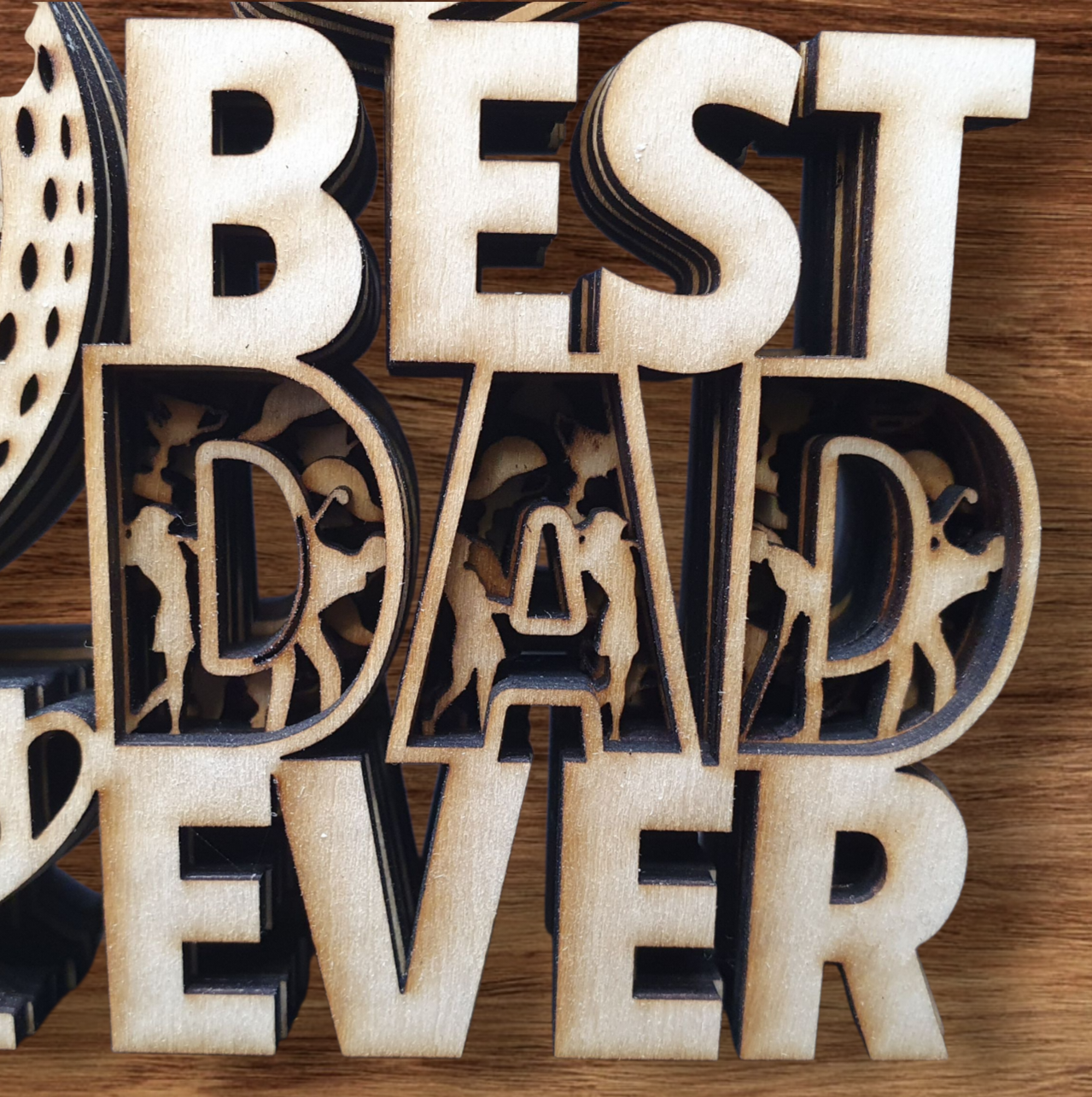 Golf – “Best Dad Ever” Sign / Desk Ornament | Perfect Gift for Golf Lovers