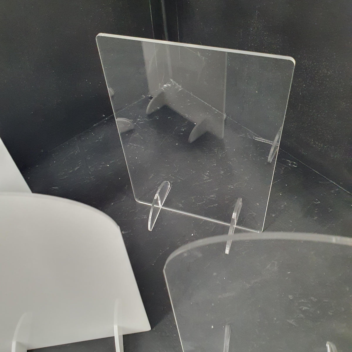 Clear acrylic rectangle sign blank with freestanding acrylic display base for DIY event signage.