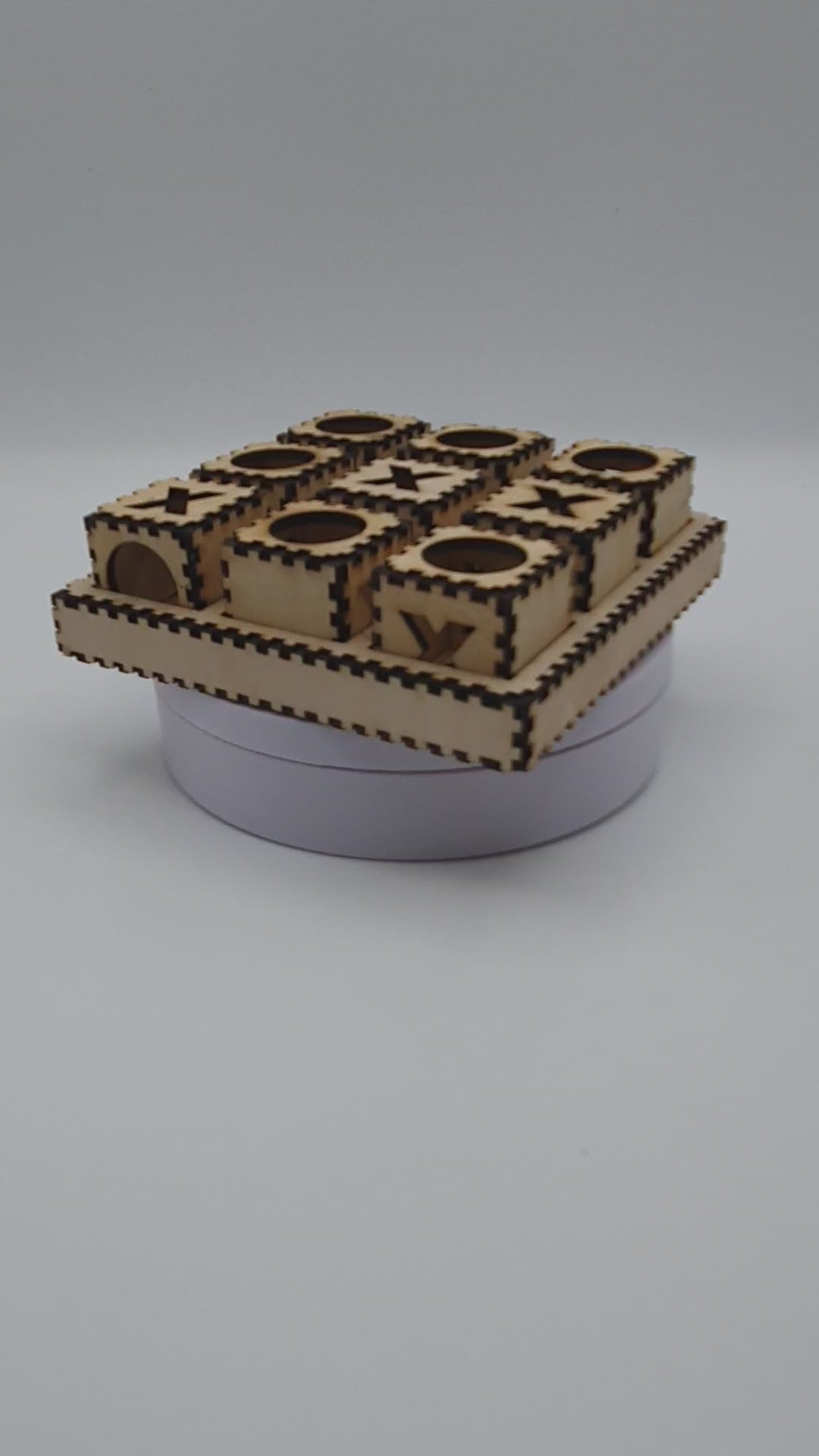 Load video: 3D Wooden Tic Tac Toe / 0&#39;s &amp; X&#39;s