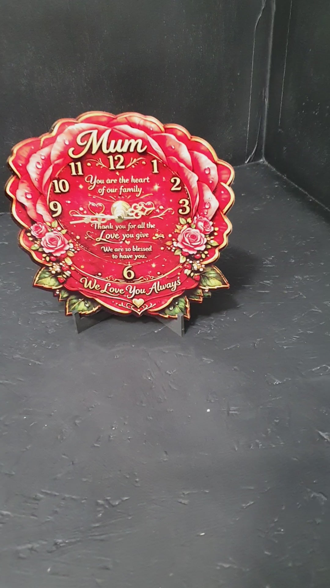 Load video: 15cm Mum rose clock plaque with loving words, sentimental family gift, ideal Mother’s Day present and keepsake home décor piece.
